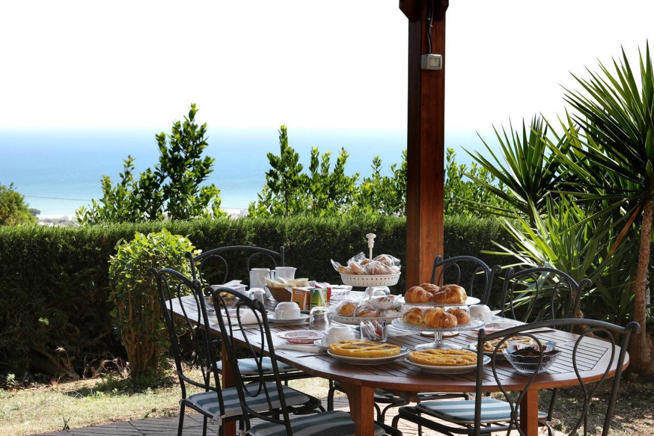 B&B Villa Floriana Tortoreto Luaran gambar