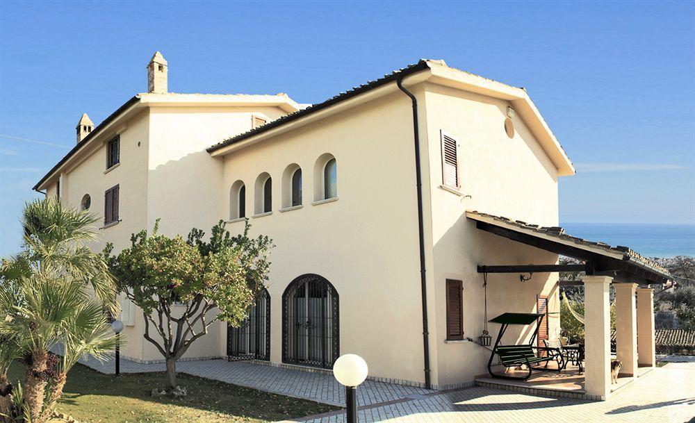 B&B Villa Floriana Tortoreto Luaran gambar